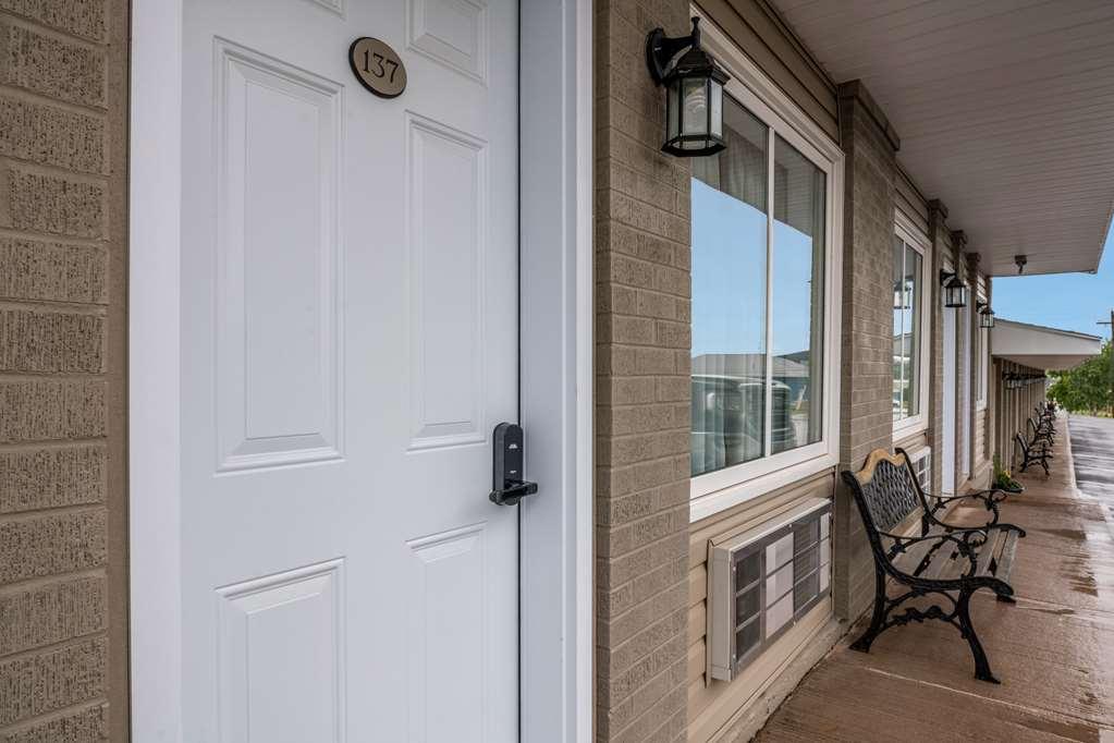 Canadas Best Value Inn & Suites-Charlottetown Bagian luar foto