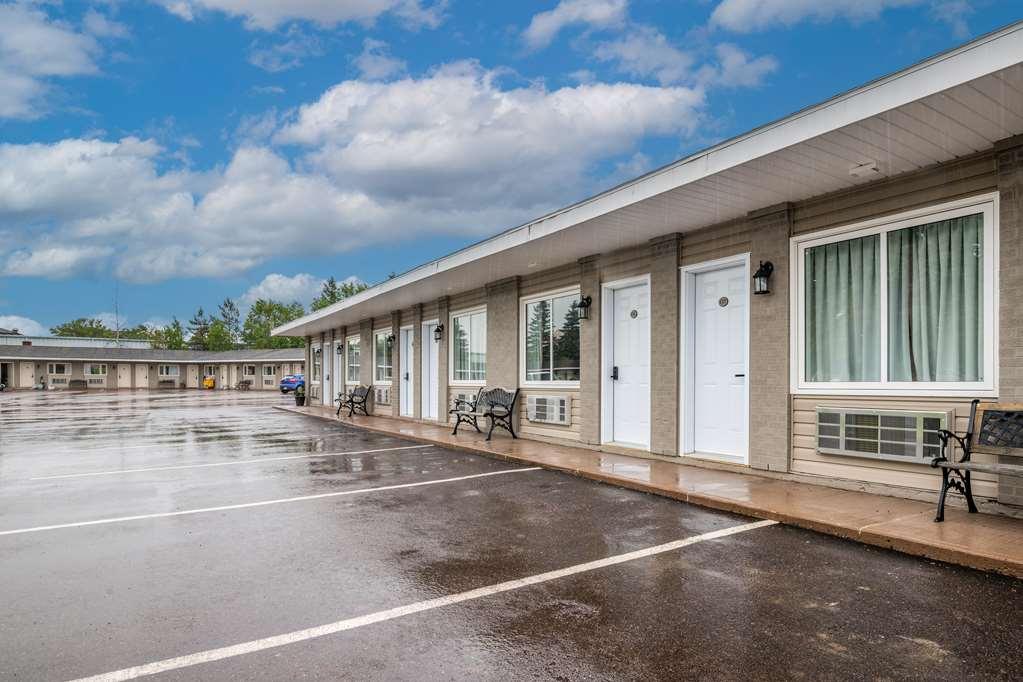 Canadas Best Value Inn & Suites-Charlottetown Bagian luar foto