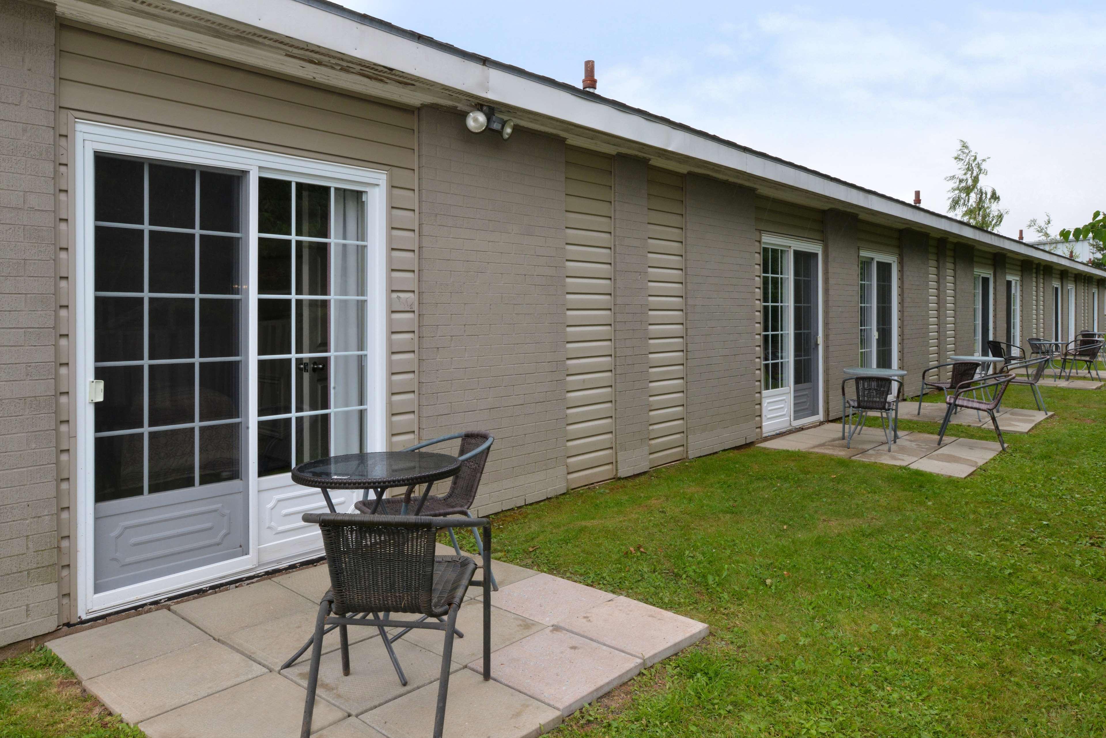 Canadas Best Value Inn & Suites-Charlottetown Bagian luar foto