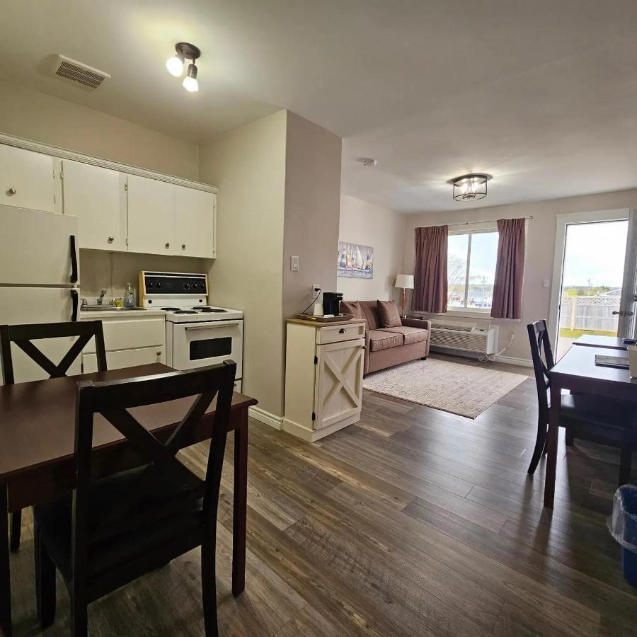 Canadas Best Value Inn & Suites-Charlottetown Bagian luar foto