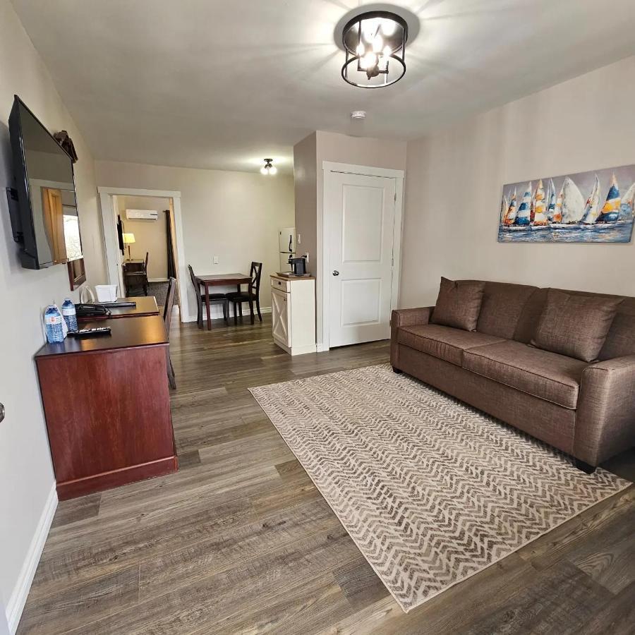 Canadas Best Value Inn & Suites-Charlottetown Bagian luar foto