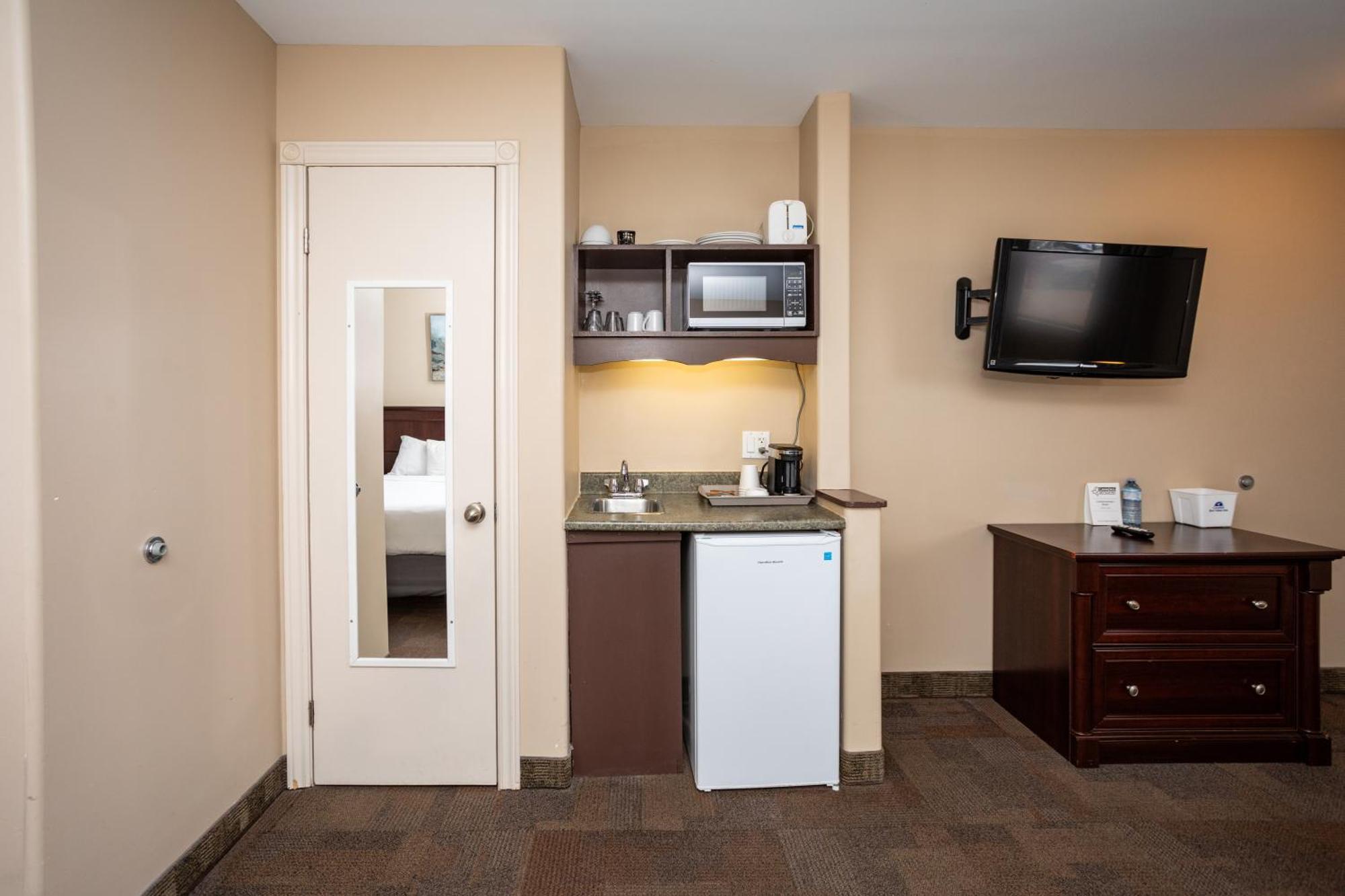 Canadas Best Value Inn & Suites-Charlottetown Bagian luar foto