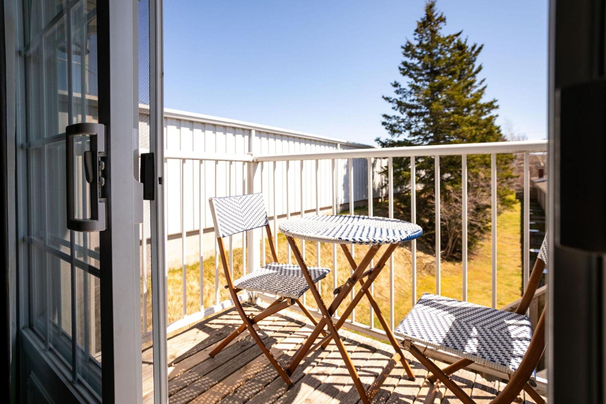Canadas Best Value Inn & Suites-Charlottetown Bagian luar foto
