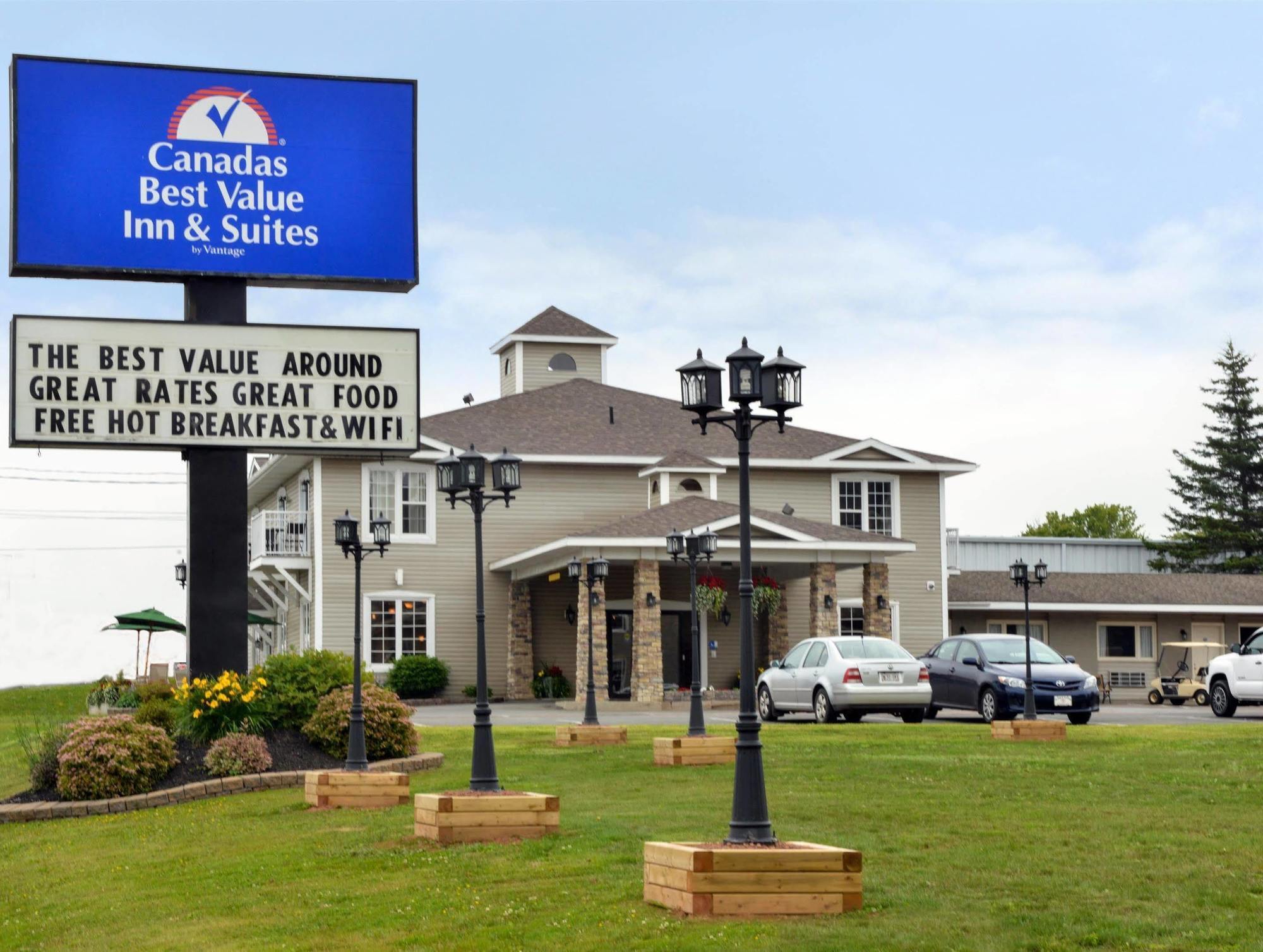Canadas Best Value Inn & Suites-Charlottetown Bagian luar foto